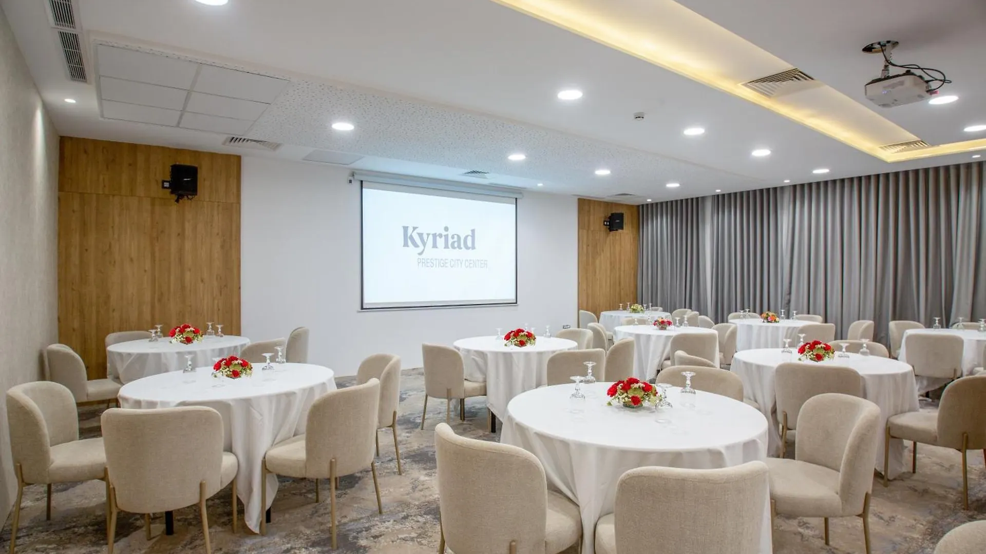 Kyriad Prestige City Center 突尼斯 4*,